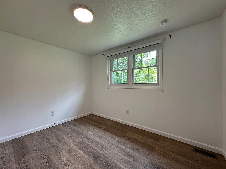 2752 Carrollwood Heights Rd — Photo 11