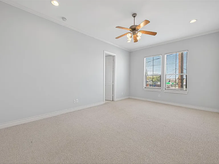 1105 Wagner St — Photo 10