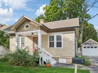 387 Vine Ave, Highland Park, IL 60035