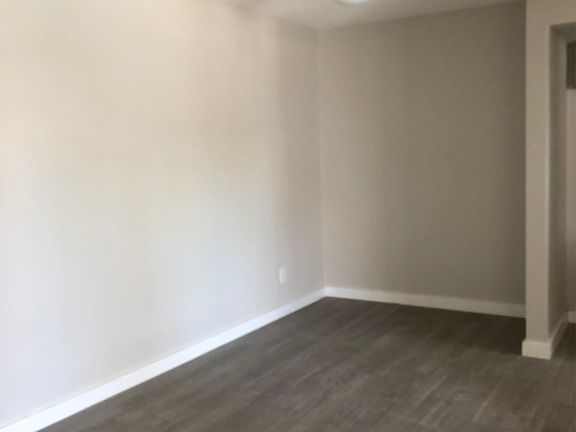 5th image of 400 W Pasadena Ave APT 12