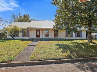 1335 Cherrywood Dr, Clinton, MS 39056