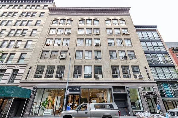 Rented by Douglas Elliman | media 10