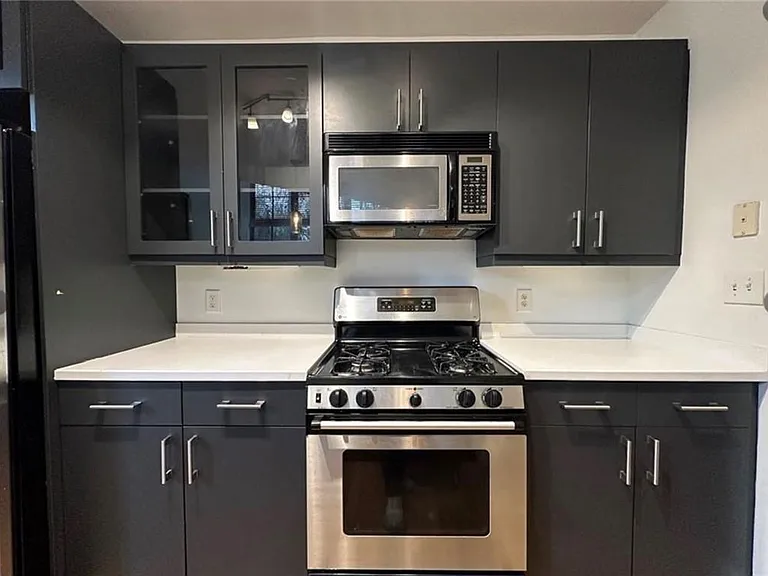 790 North Ave NE #108 — Photo 5