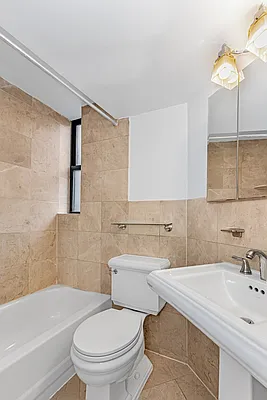 Rented by REAL New York | media 6