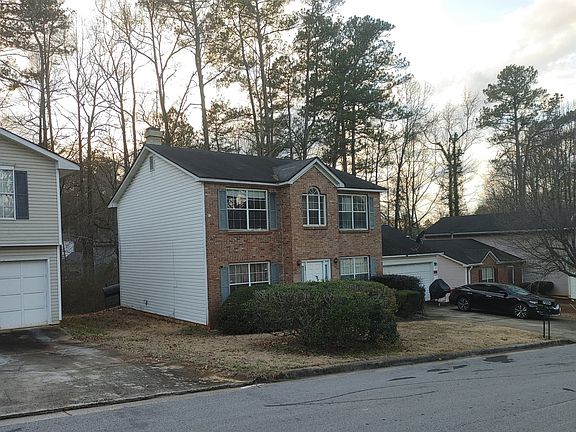 3rd image of 704 Kilkenny Cir