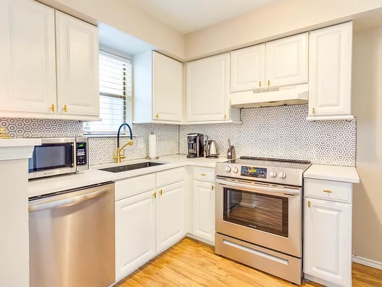 3121 Sondra Dr #206 — Photo 12