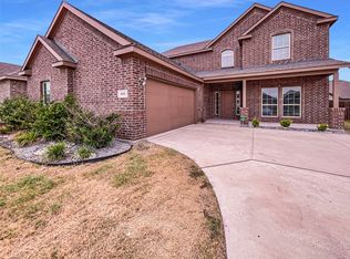 221 Watson St, Red Oak, TX 75154
