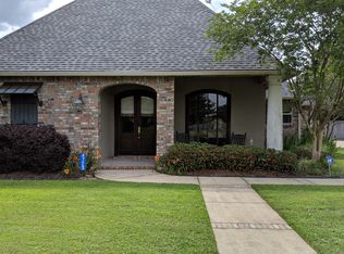 4728 Golden Ridge Dr, Port Allen, LA 70767