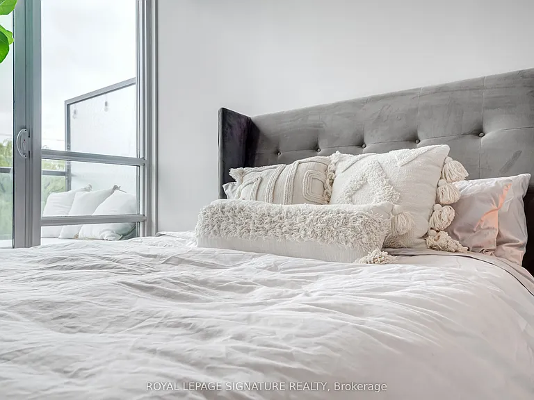 2230 Lake Shore Blvd W #204 — Photo 22