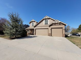 2734 E Romeo Dr, Meridian, ID 83642