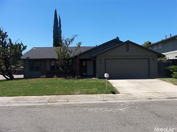 2nd image of 1541 Pine Valley Cir