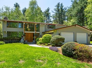 86 Stonehedge Pl, Boxboro, MA 01719