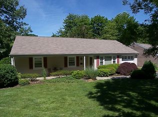 27 Melrose Dr, Livingston, NJ 07039