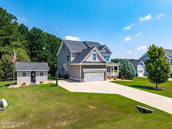 3rd image of 62 Bonaventure Drive