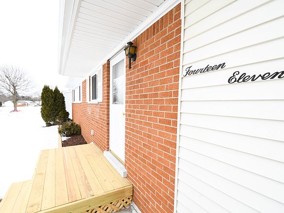 2nd image of 1411 Athlone Dr