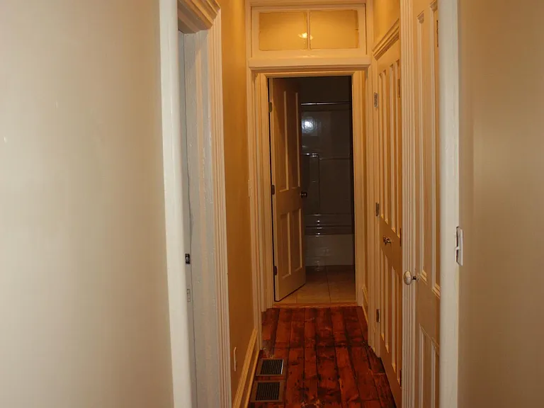 90 W Ross St — Photo 9