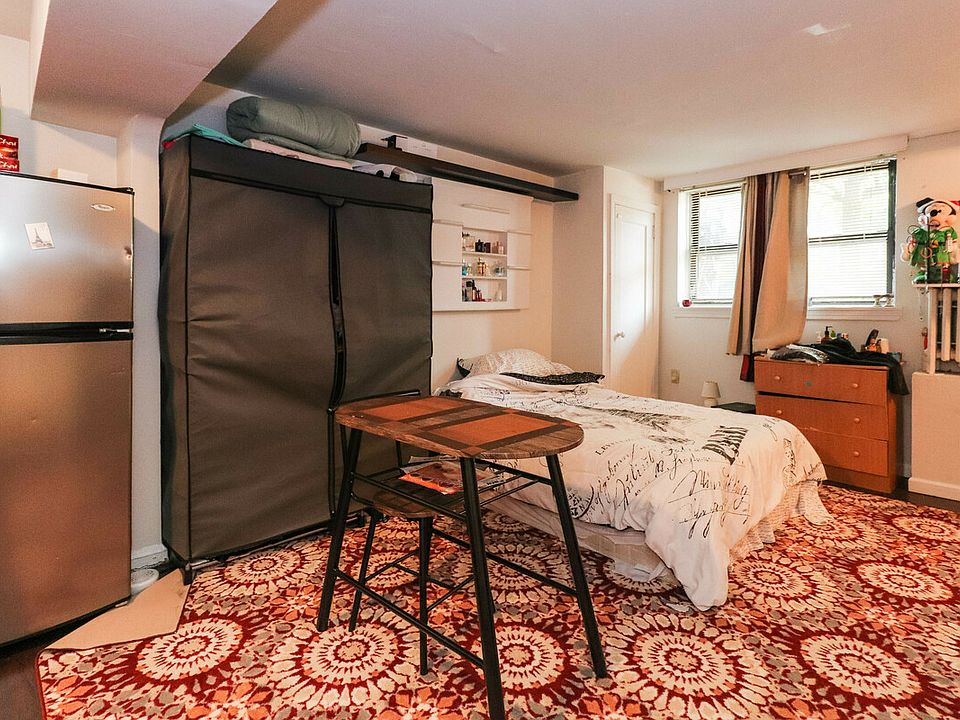 2nd image of 20-20 23rd St #1