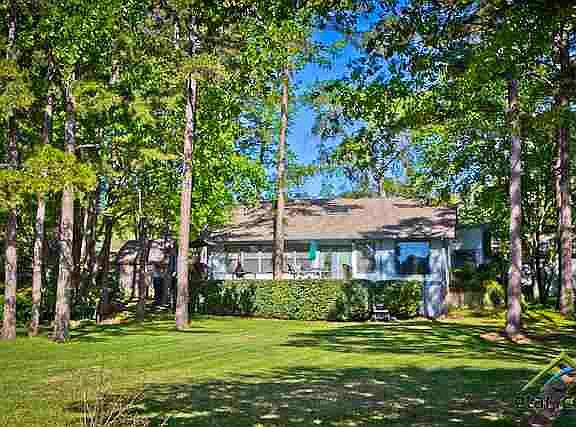 4th image of 1505 Lake Park Cir