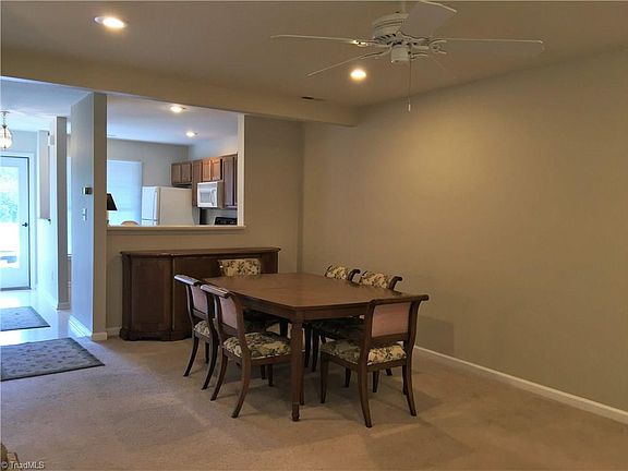 4th image of 525G Highland Park Dr