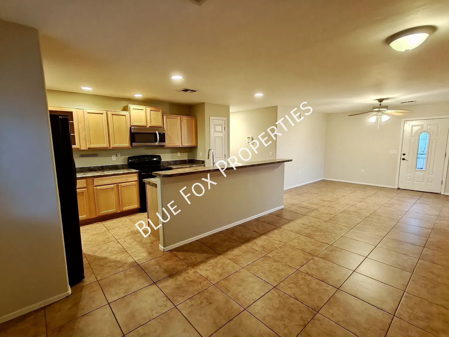 237 E Waverly Street — Photo 2