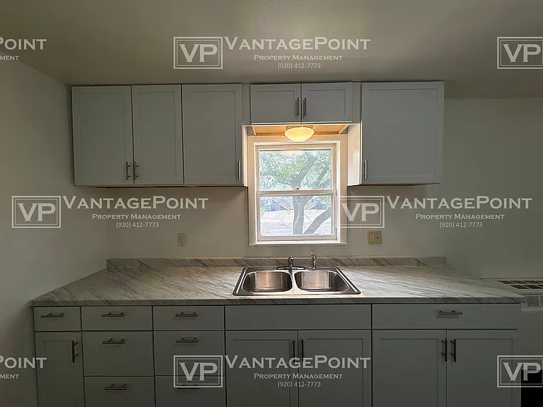1183 Harvey St #3 — Photo 2