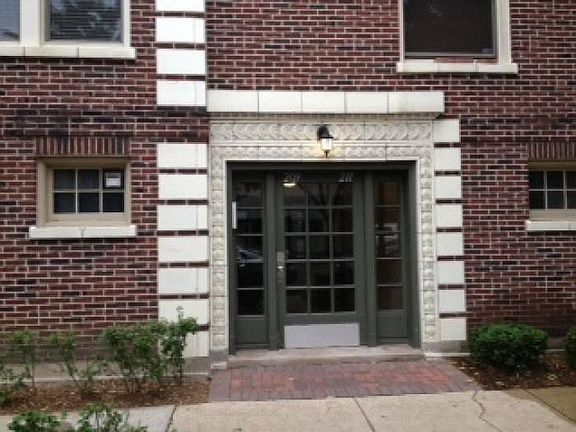 2nd image of 209 Chicago Ave APT 1