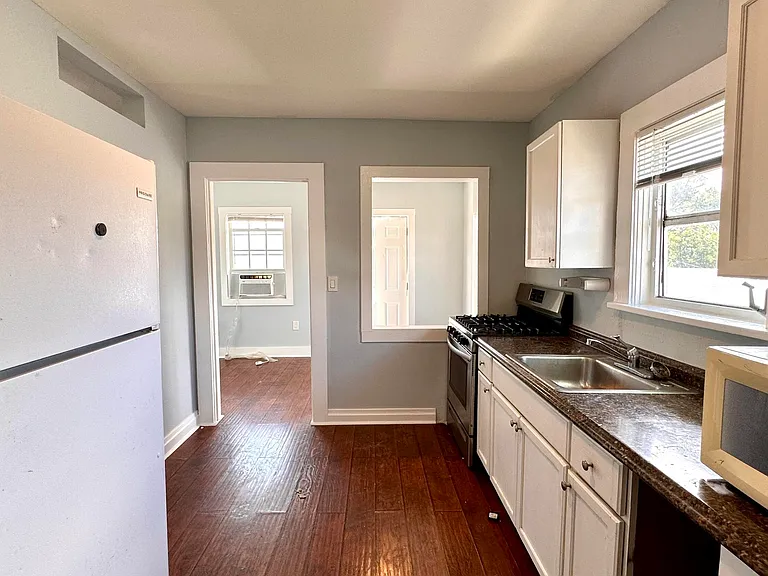 318 S K St #4 — Photo 21