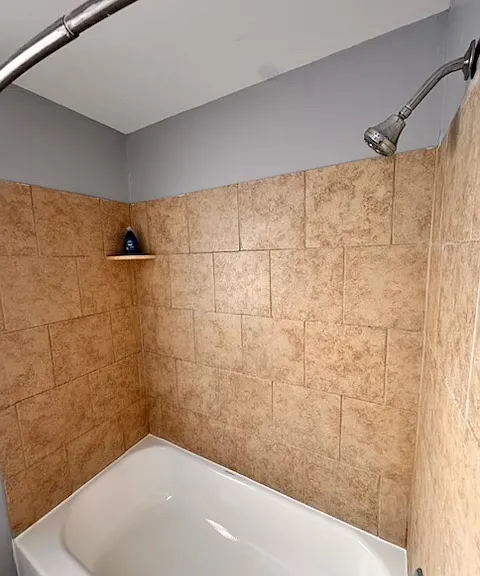 17356 Greenfield Rd — Photo 5