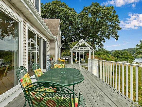 16 South Side Bluff
