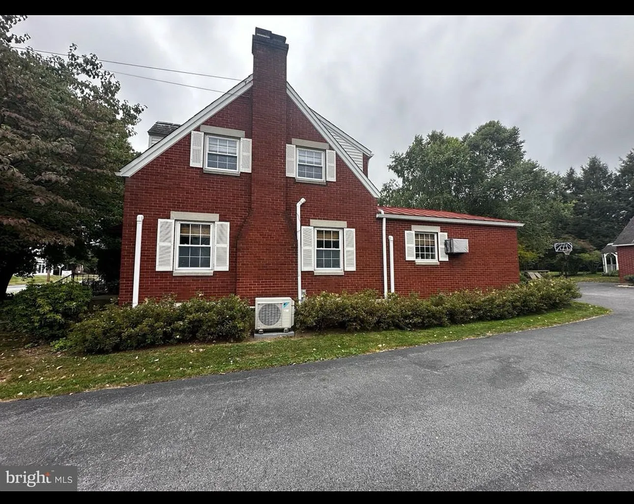 3 bed, 1738 sqft, $2,600 — Photo 3