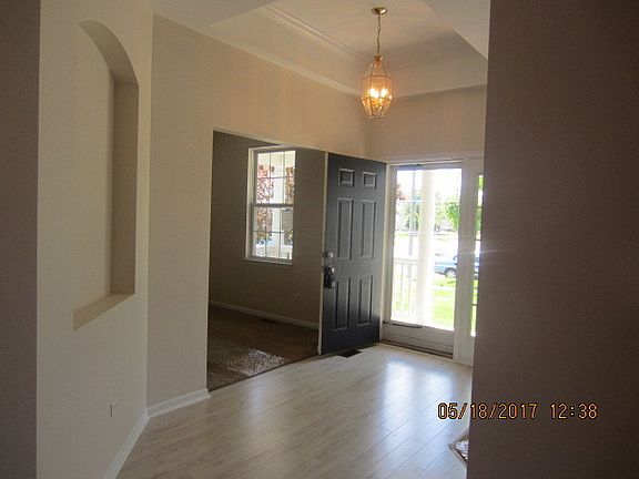 4th image of 2708 Avalon Ln