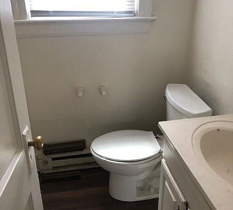 4th image of 115 Morgan St
