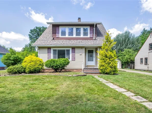 6758 Orchard Blvd, Parma Heights, OH 44130