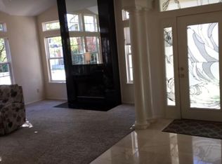 16853 Chesterfield Bluffs Cir, Chesterfield, MO 63005