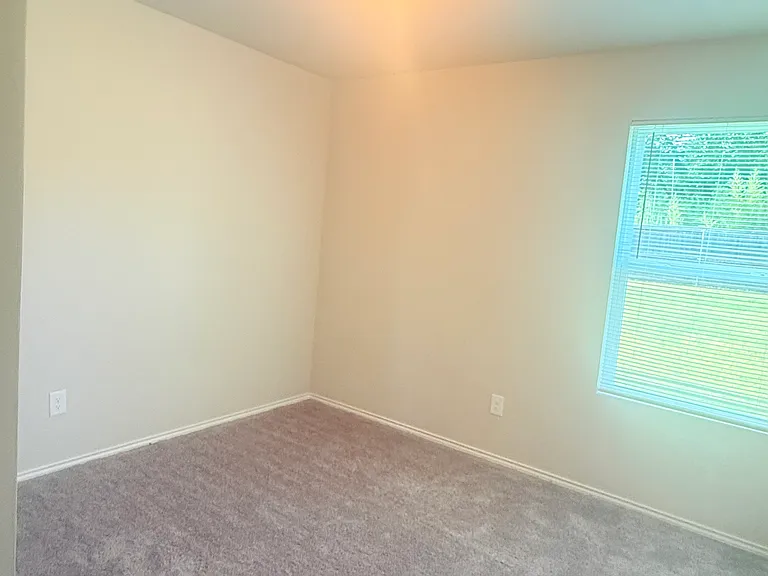 839 W Judy Dr — Photo 25