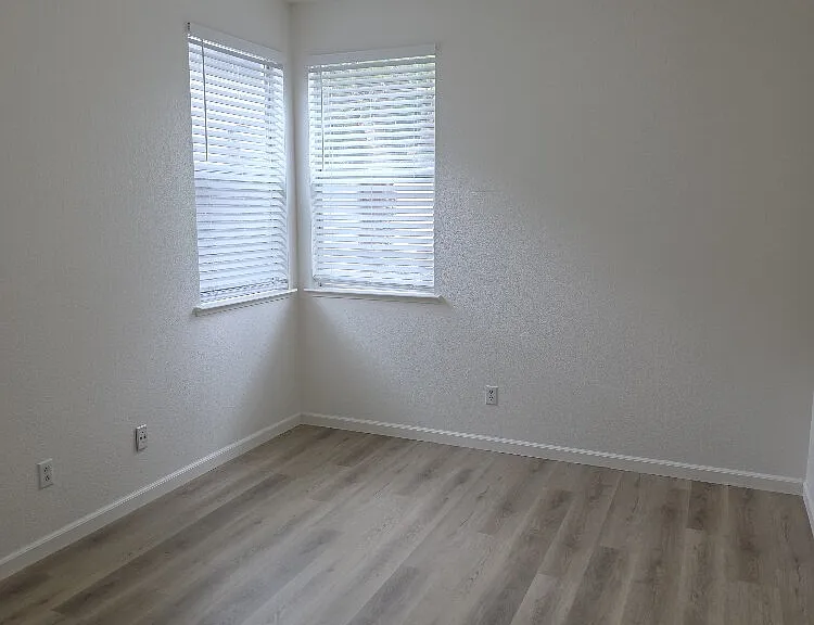 249 Oxburough Dr — Photo 15