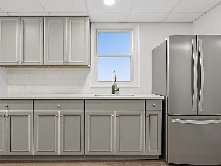 60 Garden Ave #2 — Photo 4