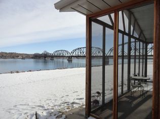 322 Jamieson Dr, Fort Pierre, SD 57532
