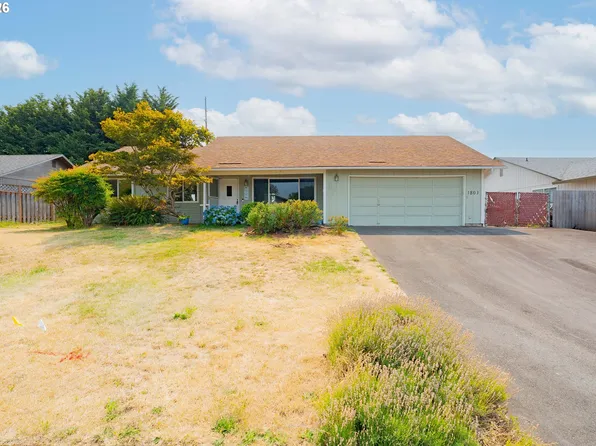 1803 NW 100th St, Vancouver, WA 98685