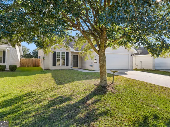 26 Halyard Dr, Port Wentworth, GA 31407