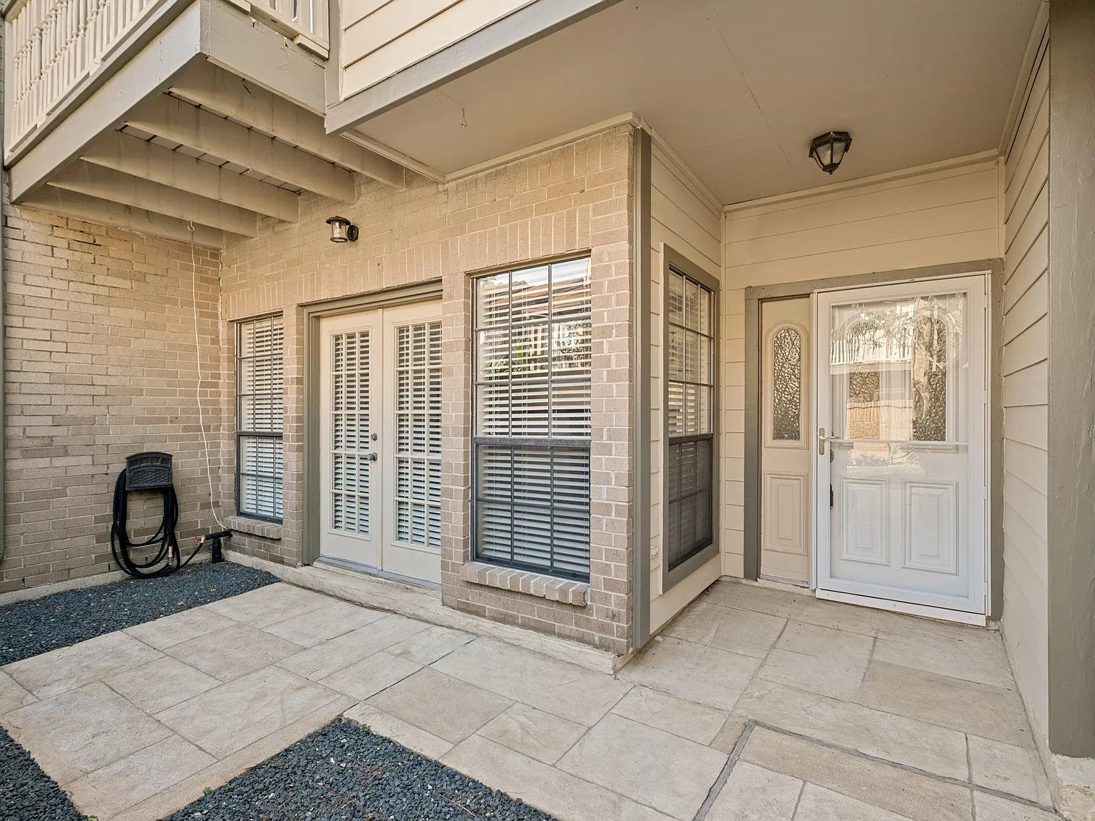 2 bed, 2.5 bath, 1351 sqft, $1,790 — Photo 4
