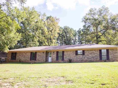 708 Honeysuckle St, White Oak, TX, 75693