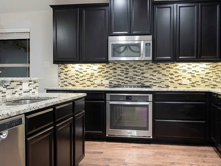 2639 Calmwood Dr — Photo 7