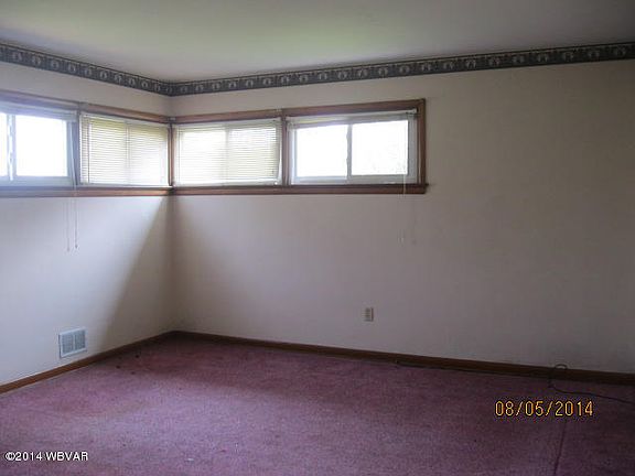 5th image of 1651 Kaiser Ave S