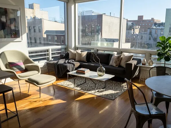 219 Withers St APT 3B, Brooklyn, NY 11211