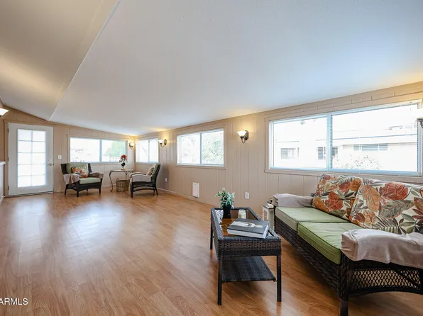 11040 W SALEM Drive, Sun City, AZ 85351