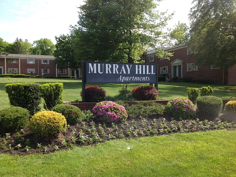 Murray Hill Gardens — Photo 30