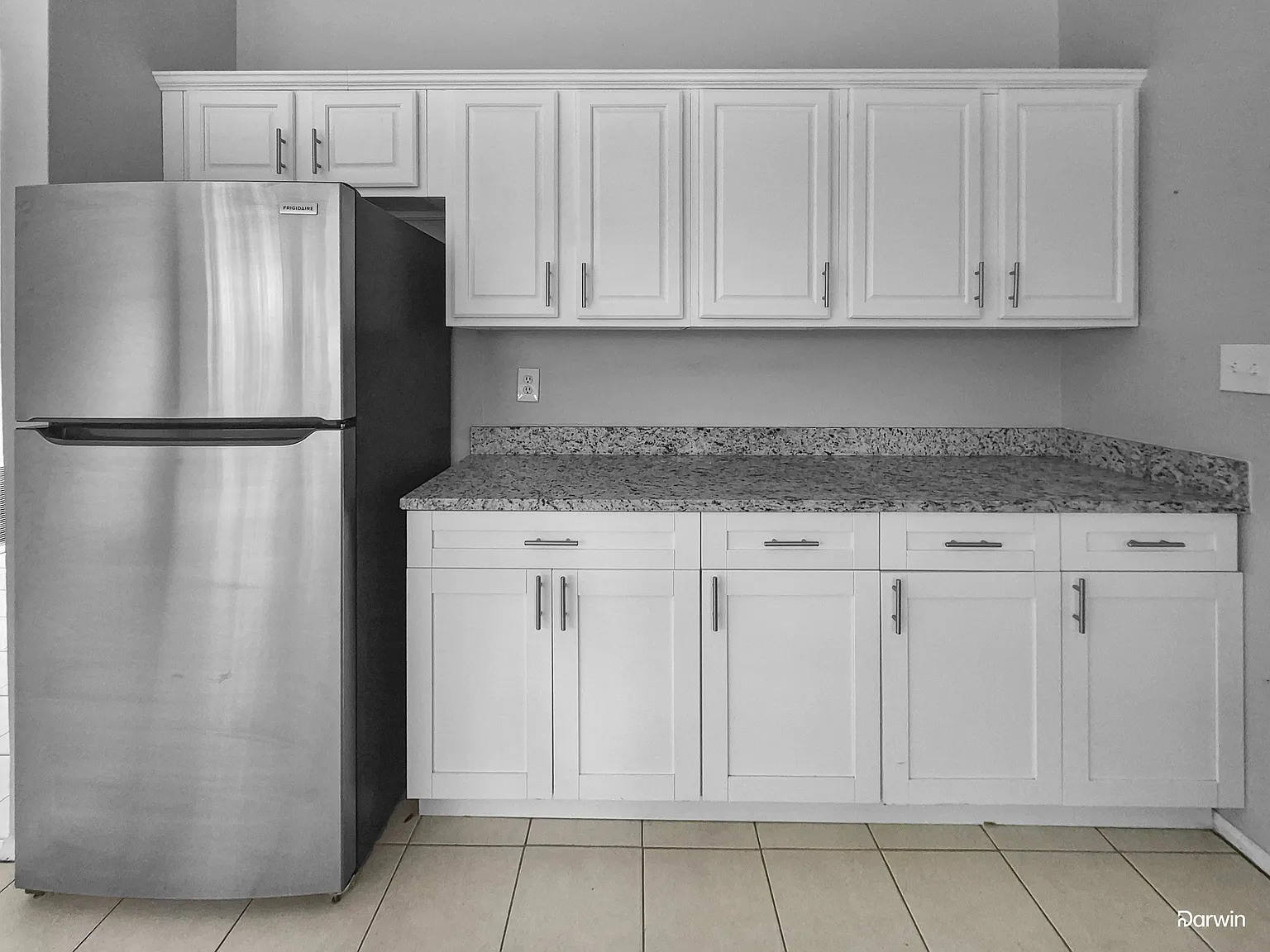3 bed, 1.0 bath, 960 sqft, $1,520 — Photo 3