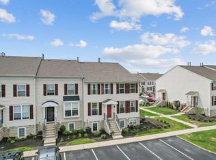 7019 Pleasant Colony Way #15, New Albany, OH 43054