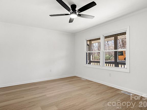 5th image of 3319 Fincher Blvd